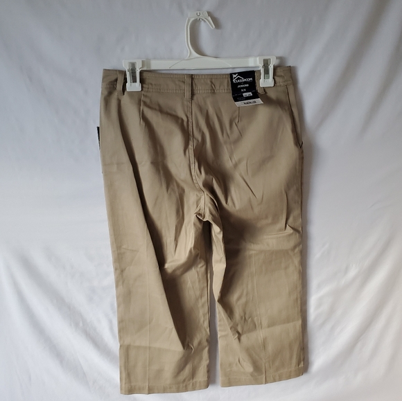 Khaki Capri - Picture 2 of 3